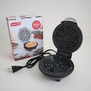Dash Spiderweb Mini Waffle Maker